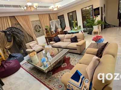 Beautiful Master Bedroom in Al Barsha 2