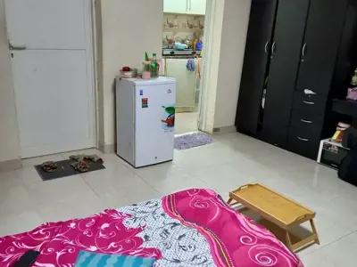 Bedspace in Al Barsha 1