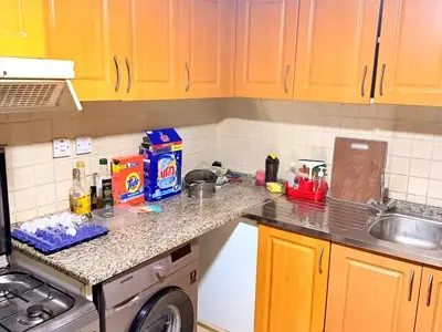 Middle room for rent in Barsha Heights (Tecom)