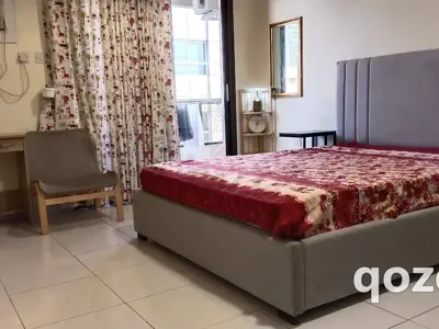 Private room in Al Karama