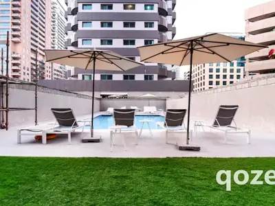 Huge Room in Dubai Marina