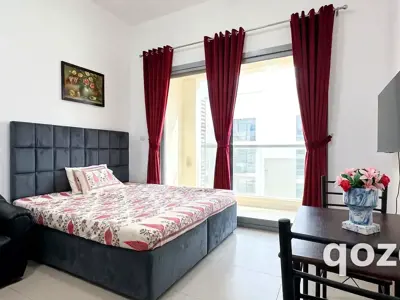 Huge Room in Dubai Marina