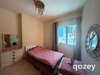 Private room in Dubai Marina