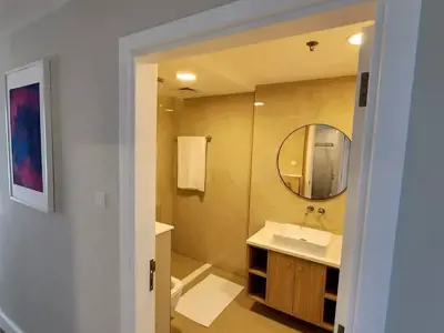 Lovely Large Room in Dubai Marina