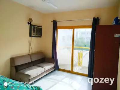 Private room in Al Karama