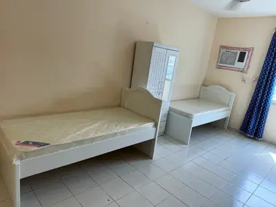 Bedspace in Al Karama