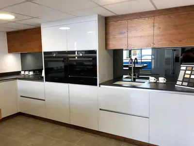 Fully Furnished Private Room in Umm Suqeim 1
