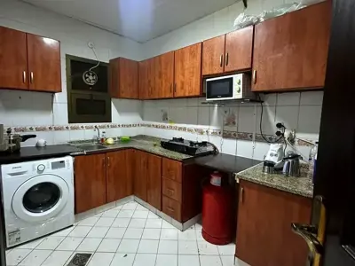 Female bed space in Al Murar