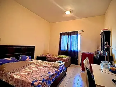 Bedspace in Discovery Gardens