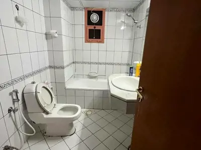 Room With Partition in Bur Dubai