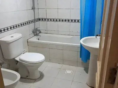 Bed Space For Ladies Only in Oud Metha