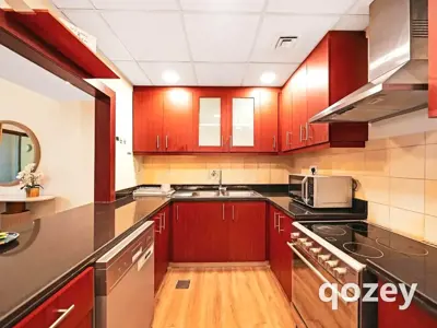 Female Bedspace Available in Jumeirah Beach Residence