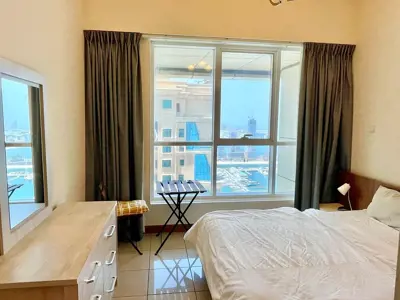 Private room in Dubai Marina