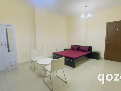 Master room with balcony in Al Jaddaf