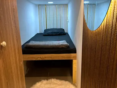 Luxury Partition for Solo Couples in Business Bay