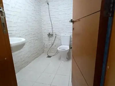 Room With Partition in Al Qusais Industrial 1