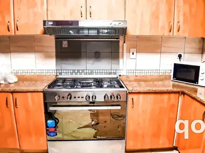 Spacious Partition Available for Men in Al Barsha