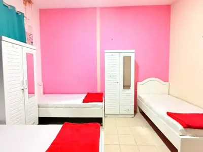 Ladies bed space in Al Barsha 1