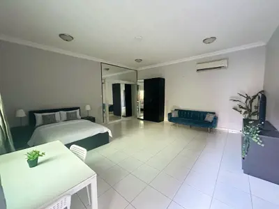 Private room in Al Barsha 1