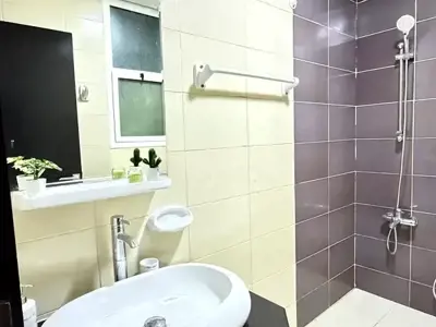 En-Suite Sami Master Room in Dubai Marina