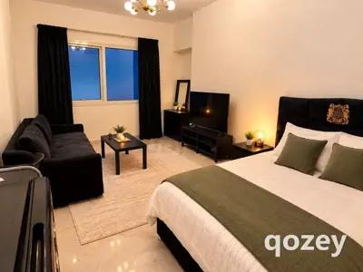 Big master room in Dubai Marina