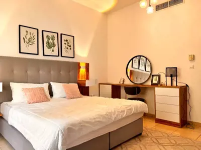 Private room in Dubai Marina