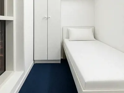 Partition in Dubai Marina