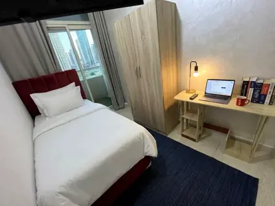 Partition in Dubai Marina