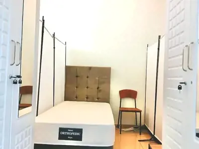 Ladies partition in Dubai Marina