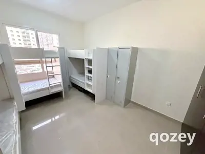 Male Bed Space in Al Rigga