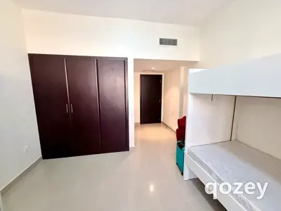 Male Bed Space in Al Rigga