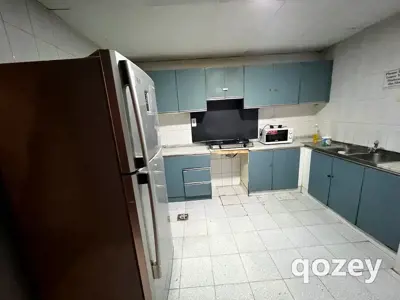 Girls Bed Space Near Metro Station