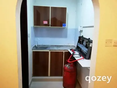 Private Room in Abu Hail