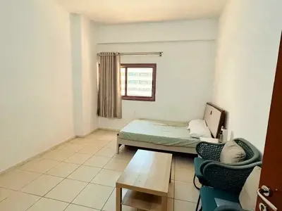 Private Room for Couples or Ladies in Al Muraqqabat
