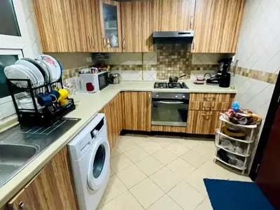 Ladies bedspace in Al Muraqqabat