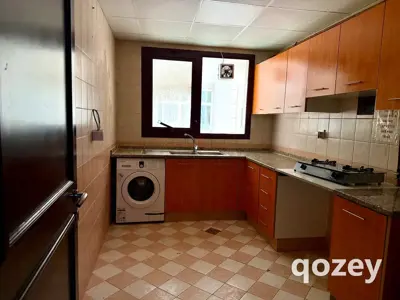 Fully Furnished Bed Space in Al Karama