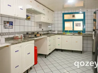 Ladies bed space in Al Karama