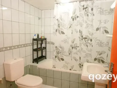 Ladies bed space in Al Karama