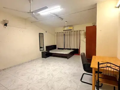 Private room in Al Karama