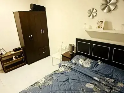 Private room in Al Karama