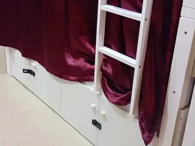 Bed space available in Al Barsha 1