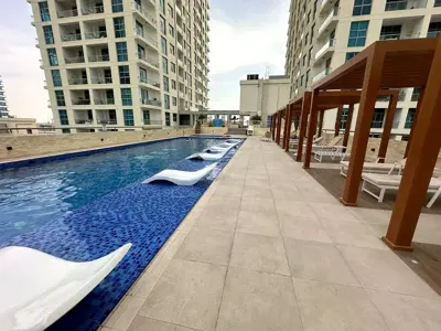 Partition room marina near Metro