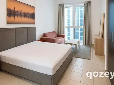 Private room in Dubai Marina