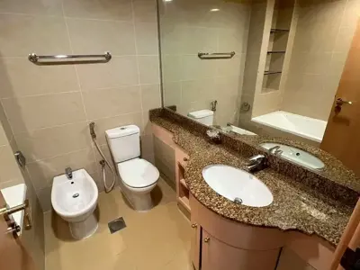 Spacious Master Room for Rent in Dubai Marina