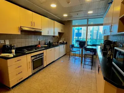 Spacious Master Room for Rent in Dubai Marina