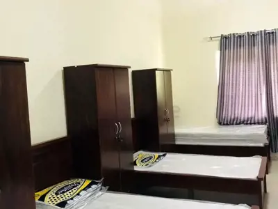 Executive Bed Space for Male in Discovery Gardens