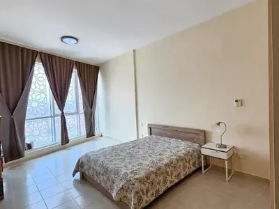 Private room in Discovery Gardens