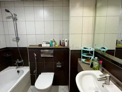 Queen Size Bedspace in Barsha Heights