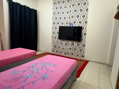 Bed space for executive females in Dubai Silicon Oasis