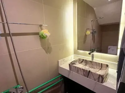 Private Partition Room in JVC